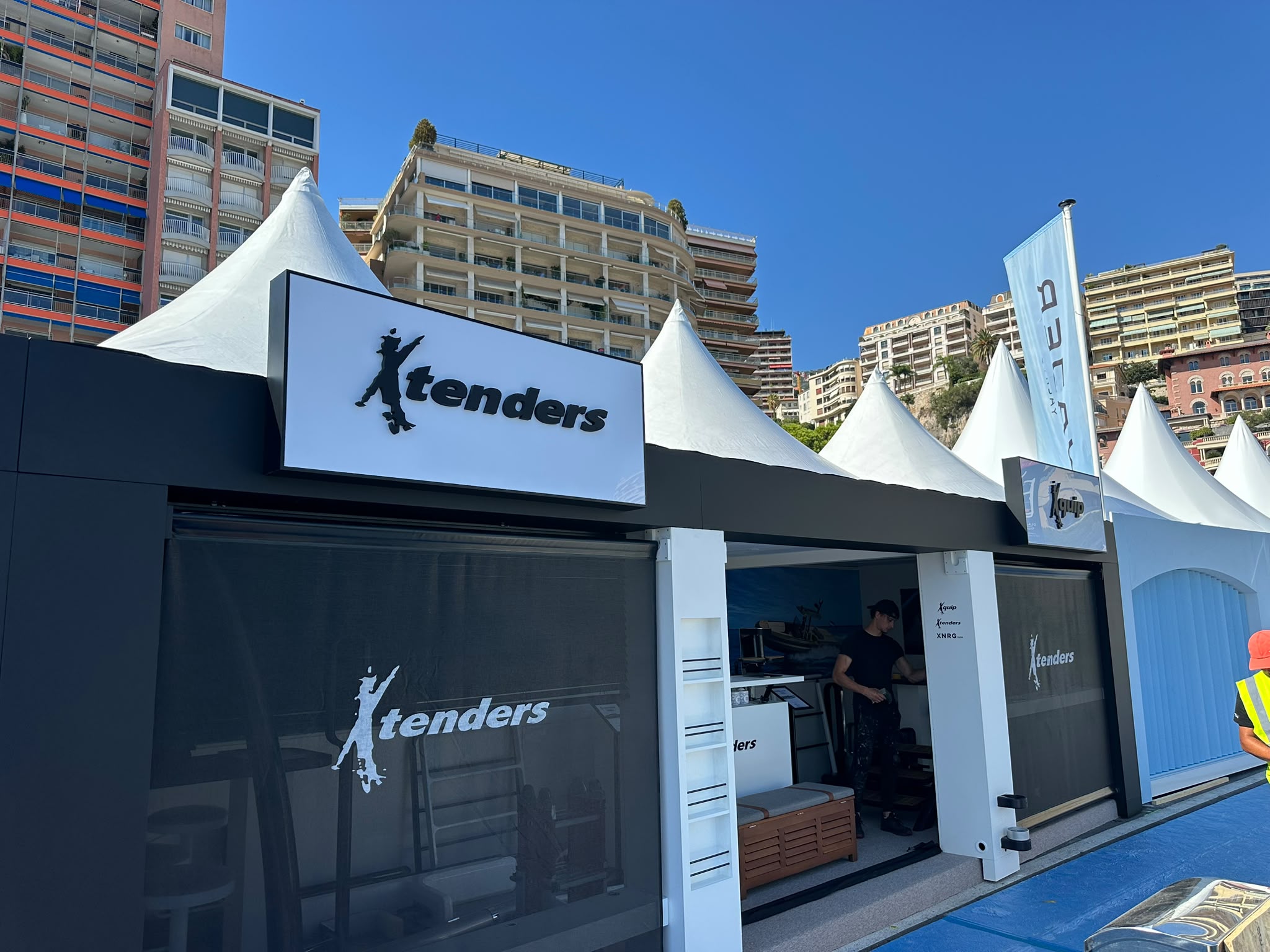 Beursstand met belettering Xtenders